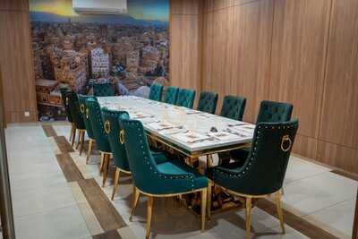 Yahala Restaurant - Chulan