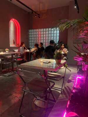 Belly & The Chef Dining