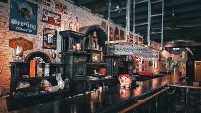 De Old Bar & Restaurant