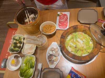 大状木桶火锅 Taizo Mu Tong Hot Pot