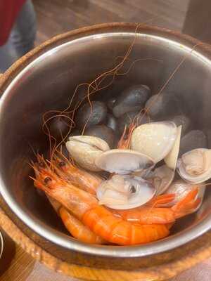 大状木桶火锅 Taizo Mu Tong Hot Pot