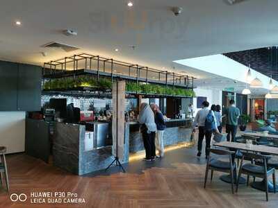 Kee Nguyễn - Vietnam Coffee