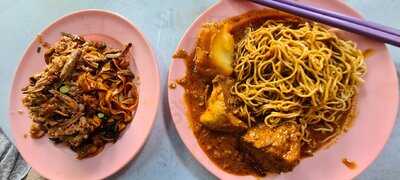 Back Alley Chicken Rice & Wan Tan Noodle