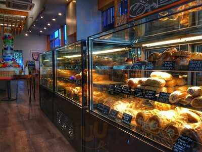 Bake Touch Microbakery