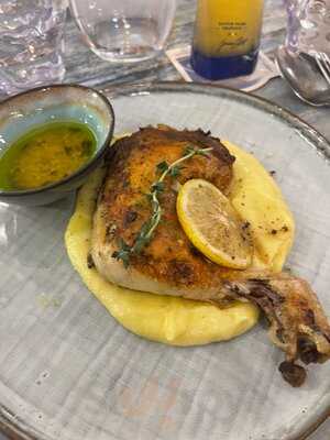 Choux Choux Restaurant