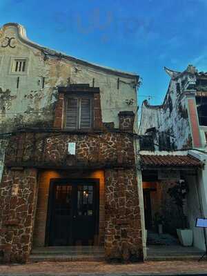 Le Charbon Restaurant