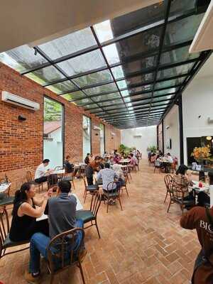 Blossom A Glassmansion