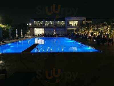 Blucabana Restaurant & Cafe