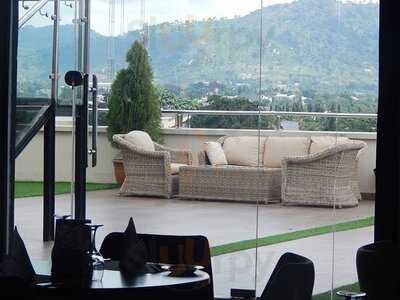 Miso Japanese & Thai Restaurant