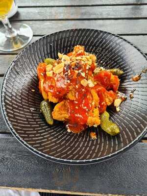 Alpha Street Kitchen & Bar