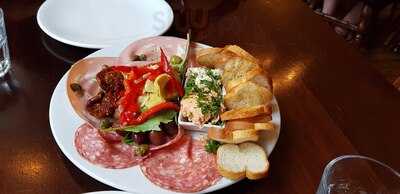 Etrusco At The Savoy