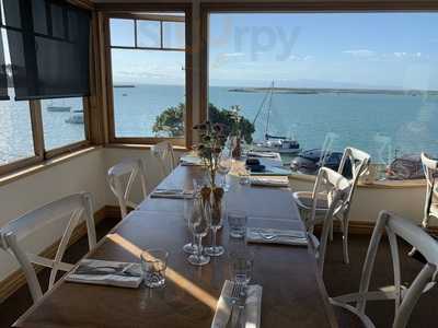 Harbour Light Bistro