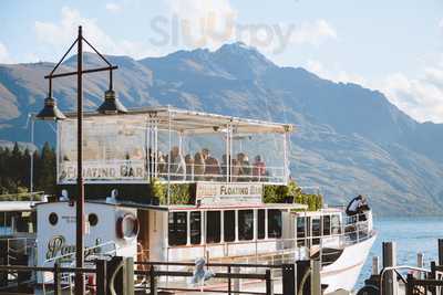 Perky's - Floating Bar Queenstown