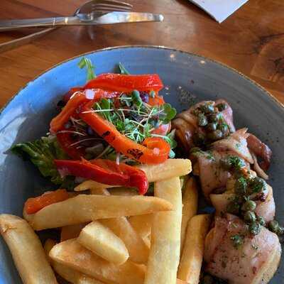 Harbour View Hotel Bar And Restaurant