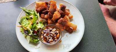 Carey's Bay Historic Hotel