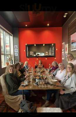 Pembroke Wines & Spirits