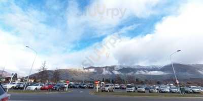 Pembroke Wines & Spirits