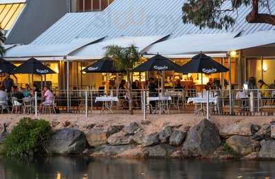 Tides Bar And Eatery