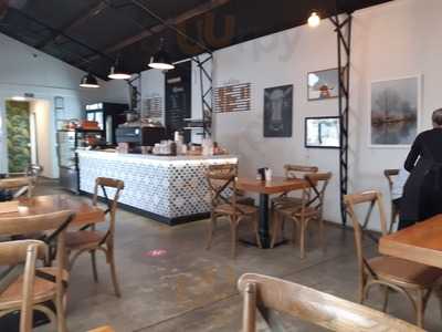Moomaa Cafe And Design Store