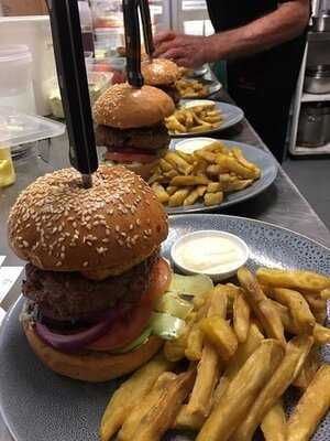 Red Cherry Roasters & Co