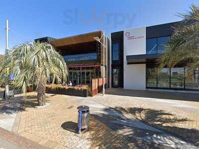 Macau Bar Kitchen And Lounge