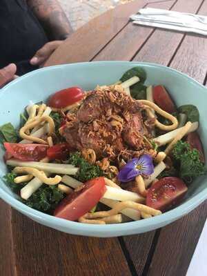 Willow Cafe & Eatery