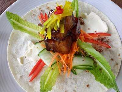 Willow Cafe & Eatery