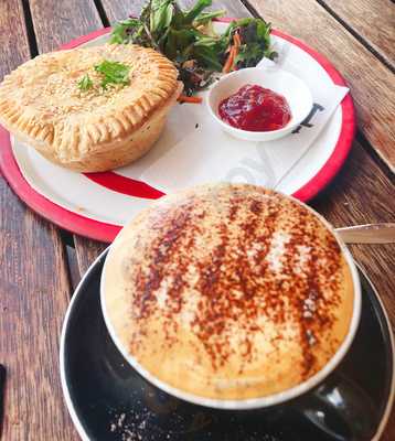 Deli On The Corner Cafe