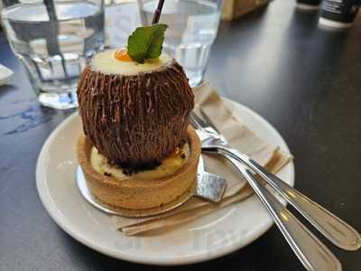 Patagonia Ice Creamery & Chocolaterie