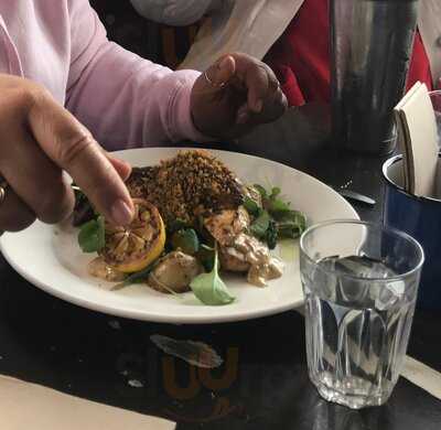 Maranui Surf Lifesaving Cafe