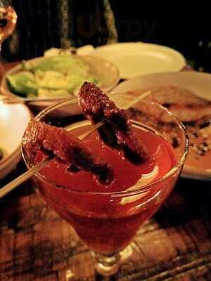 Hummingbird Eatery & Bar