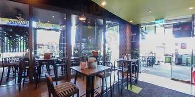 Foundation Bar Kitchen Lounge