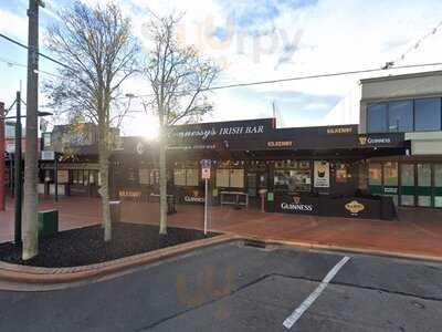 Hennessy's Irish Bar