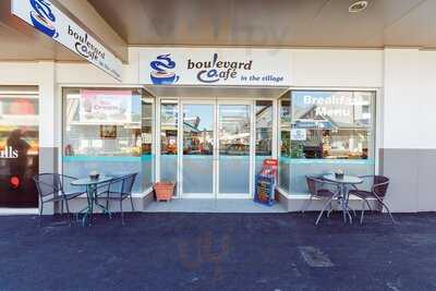 Boulevard Cafe
