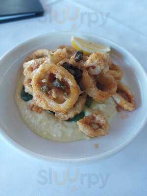 Shed 5 Bar & Restaurant