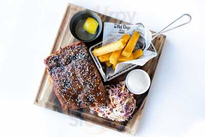 Nellies Restaurant And Bar