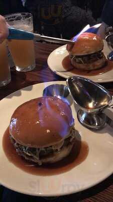 Dillinger's Brasserie & Bar