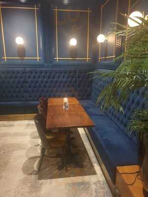 Dillinger's Brasserie & Bar