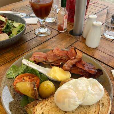 The Bathhouse Cafe, Bar And Restaurant