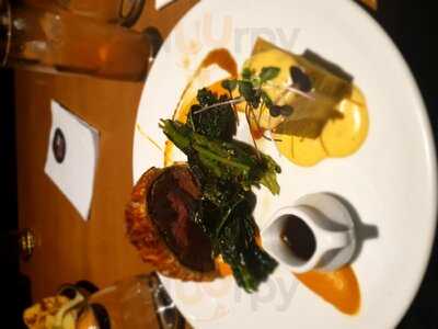 One80o Restaurant & Lounge Bar