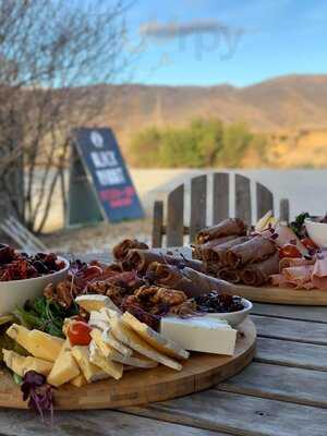 Black Rabbit Kitchen & Bar