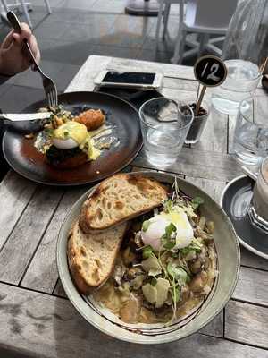 Zomer Cafe & Beach Club