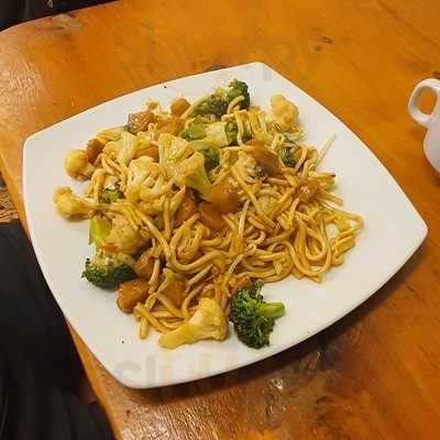 Aunty Mena's Vegetarian Cafe