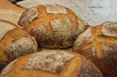 Adam & Eves Bakery & Bar