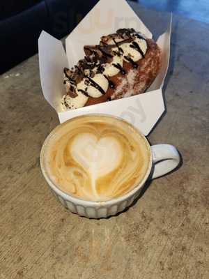 Adam & Eves Bakery & Bar