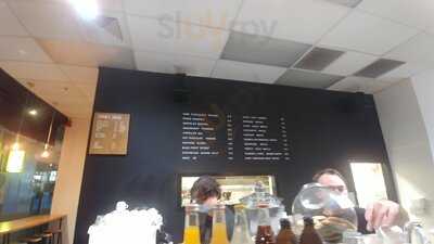 House Of Chocolate Dessert Cafe & Cakery