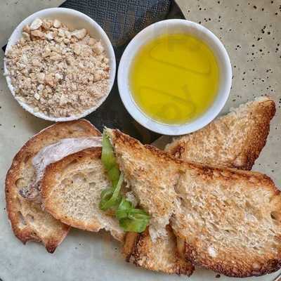 Ambrosia Restaurant & Bar