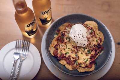 The Quadrant Pub & Kitchen