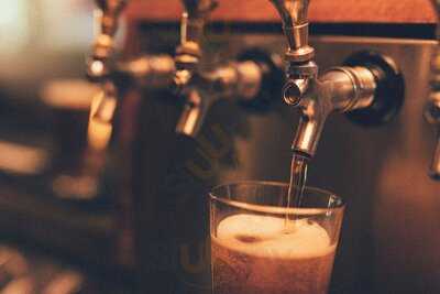 The Quadrant Pub & Kitchen