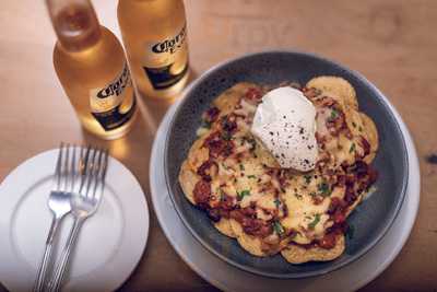 The Quadrant Pub & Kitchen